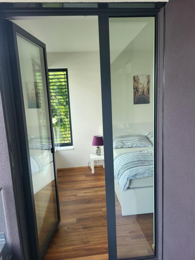 New Apartment In Karlin, Praha 8, Close To Center Eksteriør bilde